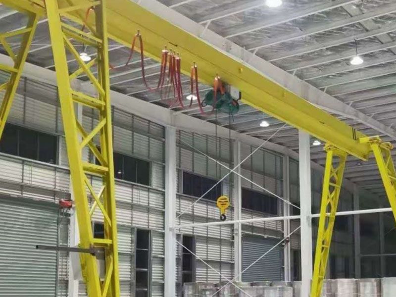 無(wú)軌龍門(mén)吊